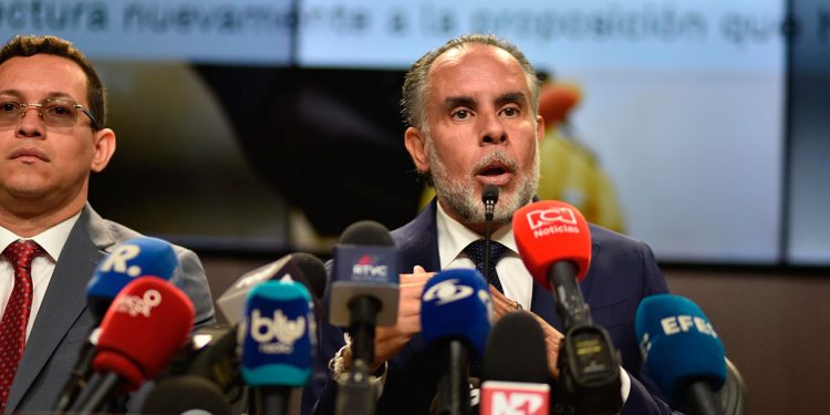 Gobierno nacional anuncia que, si de aquí al primero de junio el Congreso no se pronuncia, se convocará al pueblo a la Consulta Popular