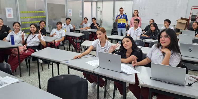 Secretaría de Educación anuncia oferta de 5 mil cupos para programas técnicos y tecnólogos del SENA