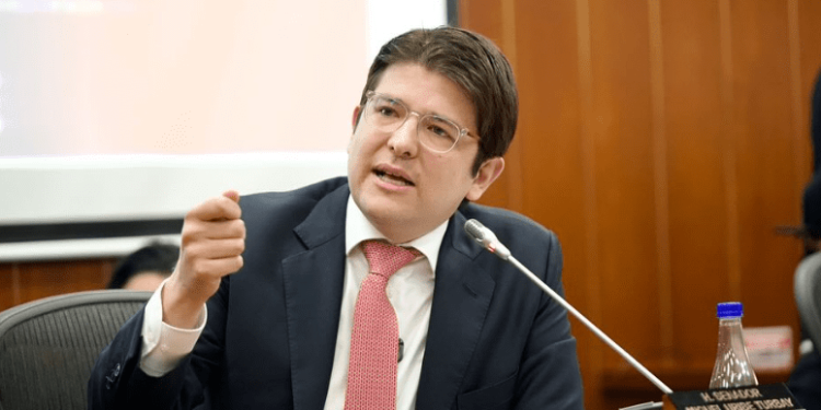 La Fundación Santa Fe, reporta que se agrava la salud de Miguel Uribe