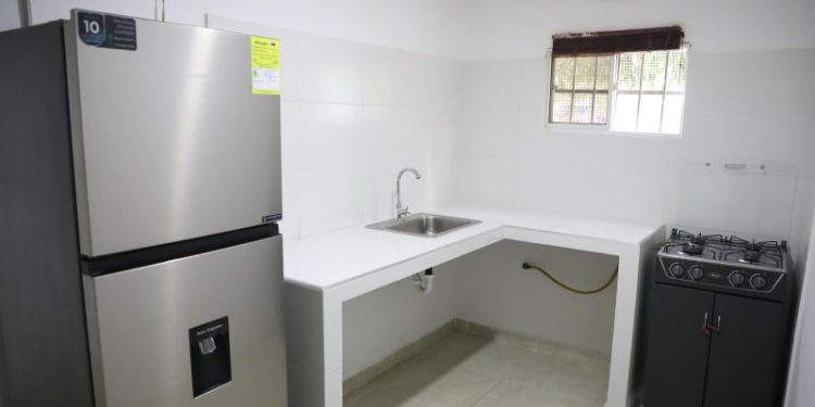 Alcalde Char entrega nuevos mejoramientos de vivienda en Villa San Pedro 3 y San Pedro Alejandrino