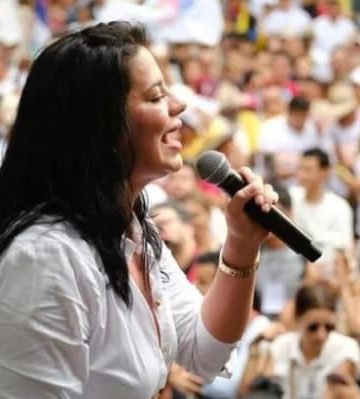 De actriz de cine para adultos al Senado: Amaranta Hank llega al Congreso por el Pacto Histórico