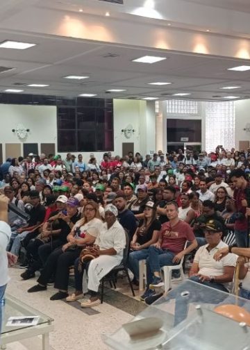 En cierre de campaña: Andrea Vargas, ratifica su compromiso con las comunidades más vulnerables