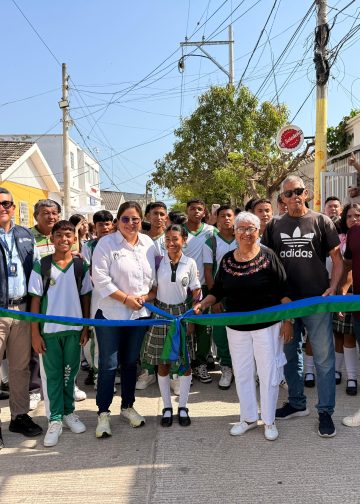 Alcaldesa Alcira Sandoval continua rehabilitación vial en Soledad