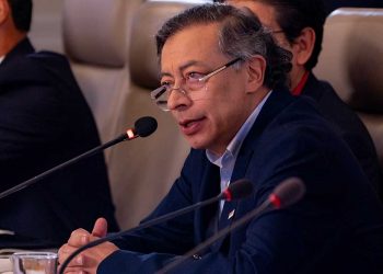 Presidente Petro pide investigar posible injerencia extranjera en elecciones de Colombia