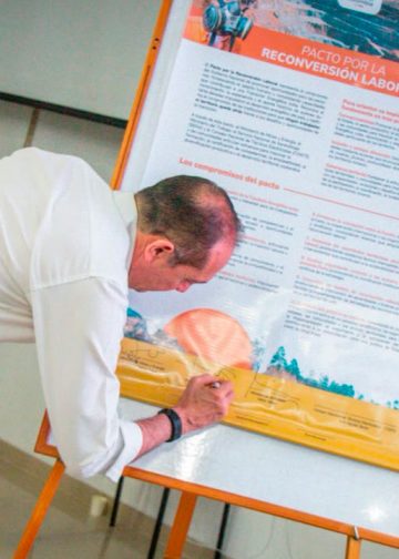 Gobierno fortalece la transición energética con modelo que protege el empleo y promueve la reconversión laboral