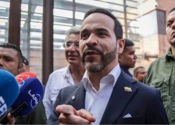 Abelardo De La Espriella respalda la autonomía del Congreso tras elección de Honorio Henríquez como presidente del Senado