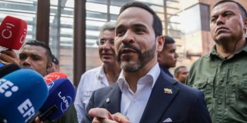 Abelardo De La Espriella respalda la autonomía del Congreso tras elección de Honorio Henríquez como presidente del Senado