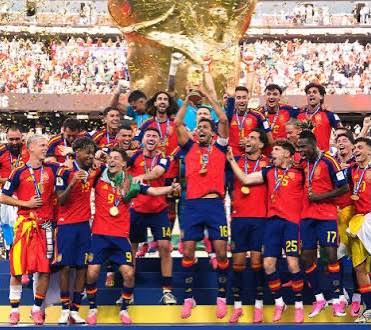 España destrona a Argentina y vuelve a conquistar la Copa del Mundo en una final marcada por la tensión